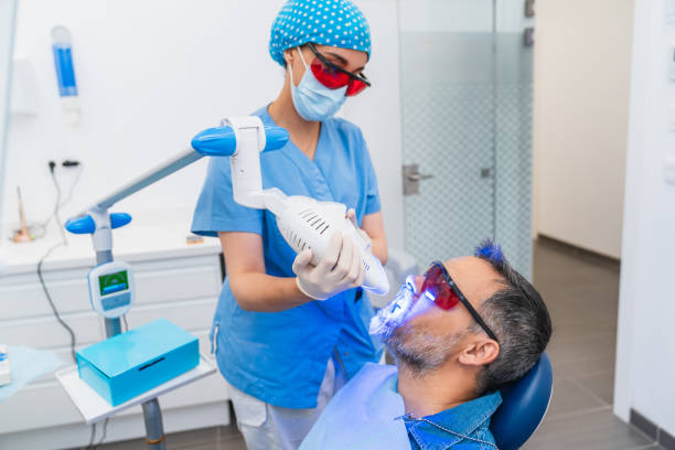 Best Emergency Treatment for Dental Infections or Abscesses in Lake Belvedere Estates, FL